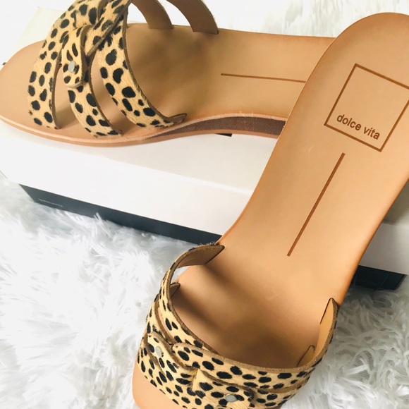 New Dolce Vita Square Toe Sandals - Picture 3 of 8